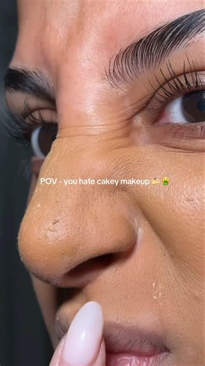 Fixing my cakey makeup with @mixsoon.us ad 🍰🍰 #mixsoon #beautyhack