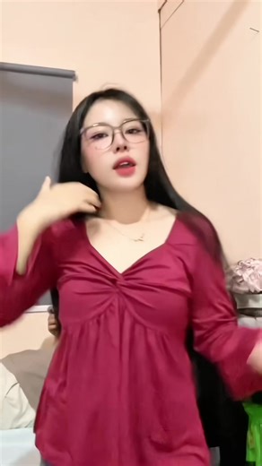 Stylish Outfit Ideas for Crop Tops in Every Season