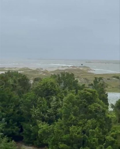 Tides are rising along the coast, a peak storm surge of 3-5ft is possible along the southern coast. Are you seeing Storm Surge in your location yet? Be safe. This video is from Bald Head Island Suzanne O’Bryant | North Carolina's Weather Authority
