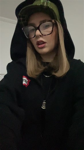 new fav hat (thanks rhiannon)