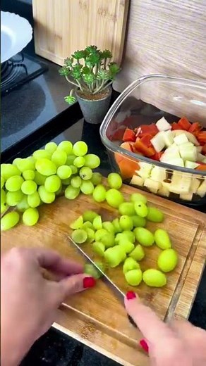 Salada de Frutas Fácil 🍇🍎 #receitas #food #comidas #culinária