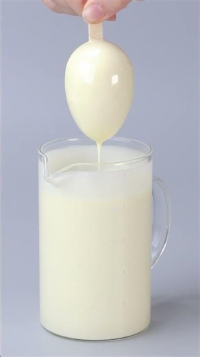 How to Make Two Color Egg Shaped Cake Pops #shorts