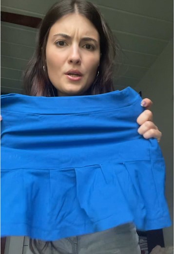 Cómo transformar una pollera en un top