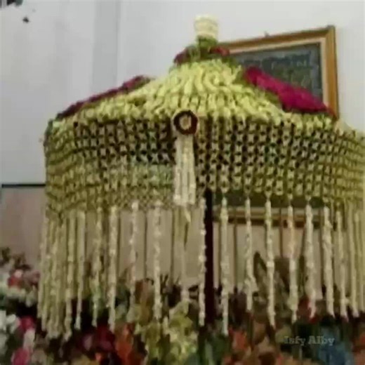 liken (@masliken)’s videos with suara asli - liken