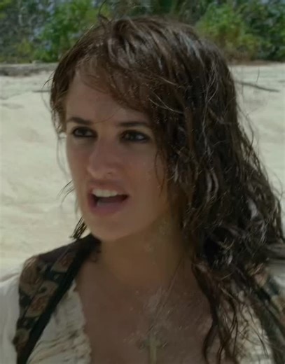 TheFilmCut on Instagram: "During the filming of Pirates of the Caribbean: On Stranger Tides (2011), Penélope Cruz was pregnant for several scenes, which led the production to use her sister Mónica Cruz as a body double for wide shots and certain action moments, seamlessly maintaining continuity on screen. At the time of its release, the film was reported to have a massive budget of around $410 million, briefly making it the most expensive movie ever produced, largely due to extensive internation