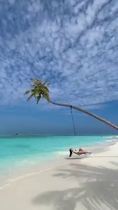 2.4M views · 74K reactions | Serene moments on a palm tree swing at Meeru Maldives ️朗 #meeru #meeruisland #meeruislandresort #maldives #visitmaldives #maldivesislands #maldivesresorts #maldiveshotels #maledivy #maldive #maldivas #nature #romanticgetaway #traveldestination #travel #beautifuldestinations #naturelovers #honeymoondestination #travel #vacation #beach #summervibes | Meeru Maldives | Facebook