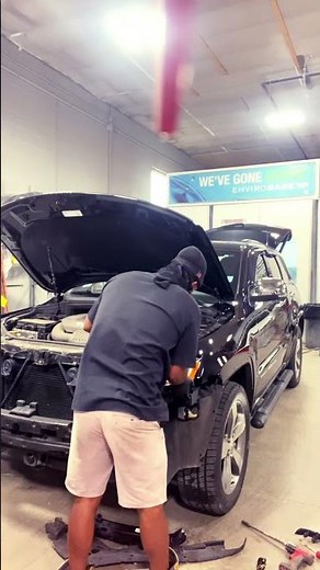Jeep Grand Cherokee headlight installation