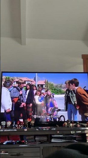 Universal et the extra terrestrial 2002 20th anniversary dvd . Where’s he from get it Uranus