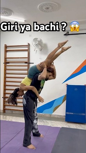 Duo acrobatics #ytshort #dance #acrobat #couplegoals #duo #stunt