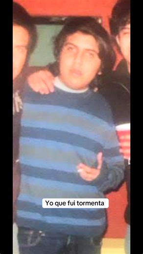 Adri Montana on Instagram: "Yo que fui tormenta, yo que fui volcán…. Más de 8 años de eterno aprendizaje, subidas y bajadas pero siempre apegado en lo que creo, no tengo q decir por qué lo hago por que es algo muy mío y perdería la magia… ser runner está de moda, ser fit está de moda, ser “mejor” está de moda, pero tanto tiempo en esta transición es un lifestyle . . . . . . . . . #running #runner #josejose #transformation #antesydespués #workout #motivacion #josejose #trend #trendy #discipline #