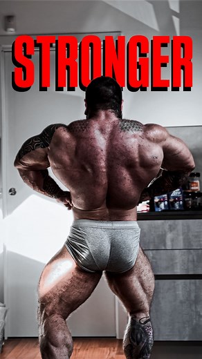 “Le pugnalate alla schiena arrivano sempre dalle mani che una volta tenevi strette.” #marcosarcone_ifbbpro . . . . . #bodybuilding #bodybuilder #ifbbpro #muscle #212bodybuilding #physique #posing #backpose #gym #athlete | Marco Sarcone