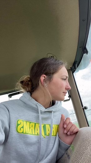 Messy Moments: Hand Gestures in a Tractor