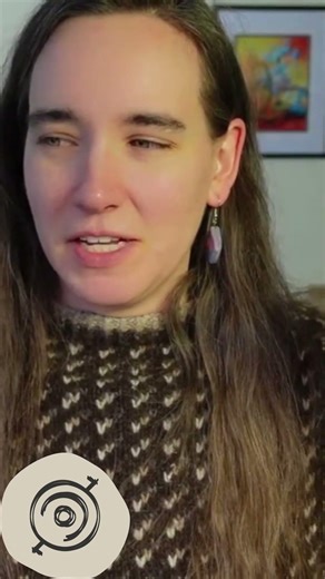 On trying to figure out how to make something work. #thewoolcircle #woolnspinning #yarn