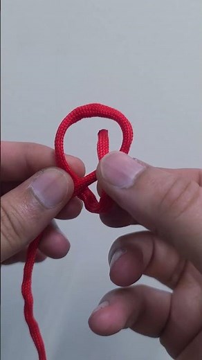 Tie an Overhand Knot in 10 Seconds — Super Easy Beginner Tutorial