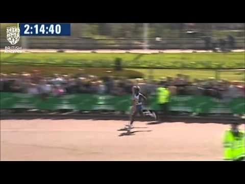 #TBT: Paula Radcliffe achieves world record at the London Marathon in 2003