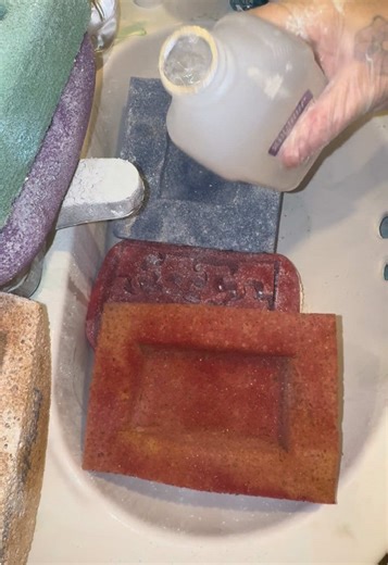Effective Sponge Cleaning Techniques You Should Try