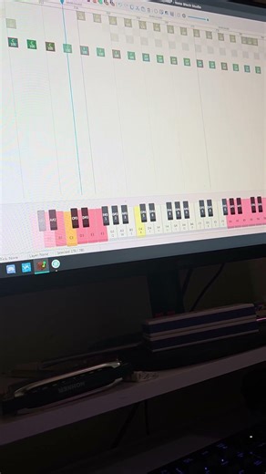 looping the rooms in note block studio