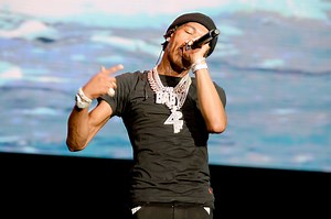 Lil Baby Gifts His Entire Team With The Iciest Christmas Gifts Ever