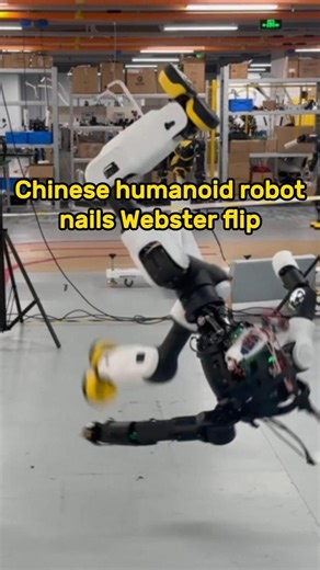 A humanoid robot developed by Shanghai-based robotics firm AgiBot has successfully performed a challenging stunt, marking a global first in robotics. #WebsterFlip #humanoid #robot | China Xinhua News