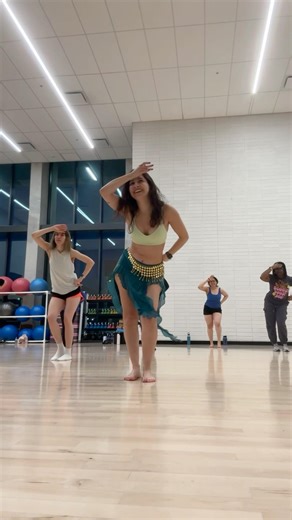 We can’t get enough of YAMA 😂 Waterloo ladies, come dance with us!💃 #bellydance #yama #dystinct