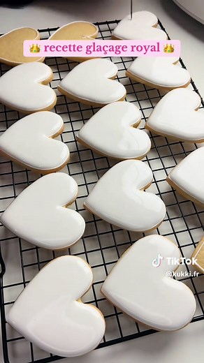 Comment faire du glaçage royal pour vos gâteaux délicieux