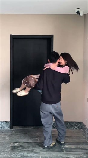 Unbelievable Transition! Record-Breaking Happiness Captured