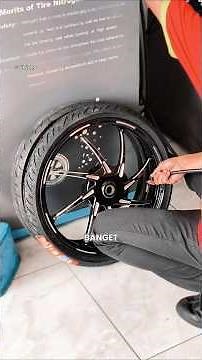 Recommended 17" Tire Size for Aerox #aerox #maxxis