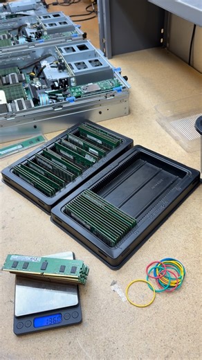 Hardware Plug on Instagram: "Ram Plug 🤖 #HardwarePlug 🔌 🔌 🔌 #ai #ram #artificialintelligence #tech"