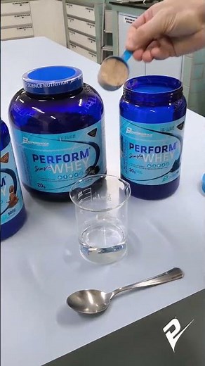 Sem grumos, sem esforço 💥 Symple Whey na prática 👌