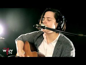 Jennifer O'Connor - "Start Right Here" (Live at WFUV)