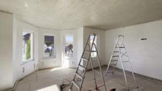 May is #BuildingSafetyMonth! To ensure you avoid delays to construction, it’s best practice to submit your building permit as early as possible. Here are some tips on how to avoid project delays: ✅Make sure your application is complete. Missing submission requirements are the most common cause of delays in permit issuance. ✅ Be sure to include the zoning and tree declaration forms. ✅ Confirm that all required forms and documents are signed and ensure that your project is designed by a qualified 