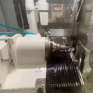 Pinch peel grinding a 3/8" rod down to 1/4" with a 17 degree transition on a CPX Linear. Thanks to Gorilla Mill for sharing! With 300 distributors worldwide, and a diverse spread of customers including automotive and defence suppliers, aerospace customers, and space clients like SpaceX and Blue Origin, Gorilla Mill is on a solid growth path. Read more: https://machines.anca.com/E-Sharp-News/January-2022/Gorilla-Mill-grows-up-with-ANCA #repost #MadeonANCA #ancagrind #ancasoftware #highprecision #