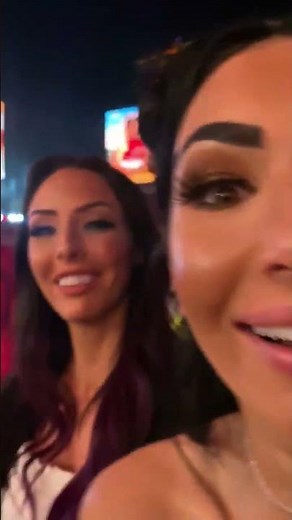 Bayley and the iiconics at wrestlemania