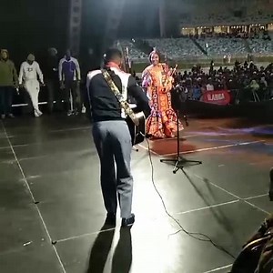 Umnandi usawubona ubuhlungu usalakahle, uyofakaza wena owawukhona eMoses Mabhida mhlaka 30 July mhla ngigxogxa abafana ngo-live yavuma ngekhanda intokazi yakwaMthalane lwehla usizi kubantu ngenxa yokuthi babesalifuna e-stage iGoso likaHashaza 🎤🎤 Ukuze ngibabonise abantu ukuthi akusiye umahlabazihlangane umqondanela weskhathi ukuqondanisa kwami, kuzocaca ngo-live ozolandela ngizobahubha futhi. #AsxoxeNkabi | UMdumazi "Igeza Lendalo" Mhlongo