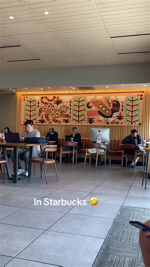 There is a first time for everything 🤣 I’ve seen it all now | aubrey plaza starbucks