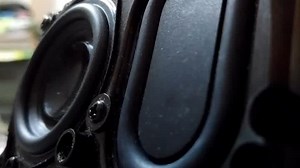 100%音量 近距离轰炸小音箱 喇叭起飞