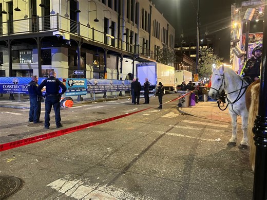 2 shootings happen minutes apart in downtown Mobile; 9 people struck by gunfire