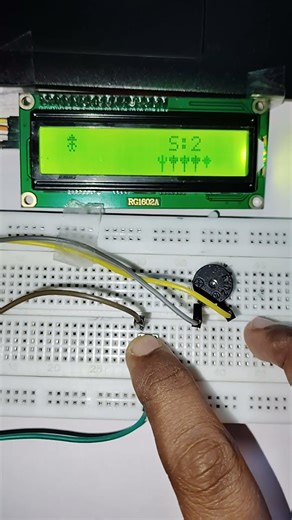 🔥Runner Game using #arduinouno#lcddisplay Subscribe ✅ | Comment for next game 🎮 #subwaysurfs#play