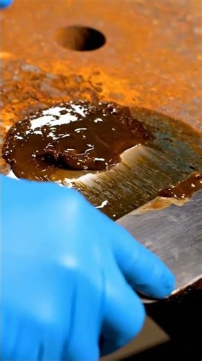 Satisfying Rust Removal: Teal Gel Instantly Dissolves Corrosion!