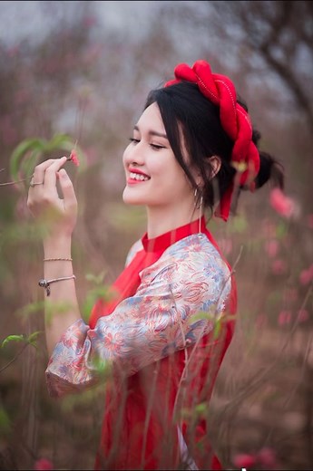 Charming Girlfriend Moments Captured in Stunning Images