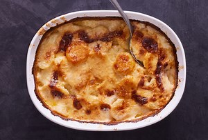 Dauphinoise Potatoes Are The Cheesiest French Side Dish That'll Be Gone In Seconds