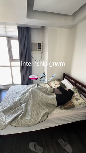 A Day in the Life of a Medtech Intern | College Diaries