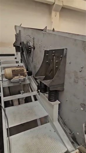 **"Factory First Test – Vibrating Screen 🏭✨