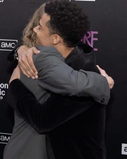 The Vampire Lestat ✮ Sam Reid & Jacob Anderson Lovely Hug ✮ Sweet Moments in the Premiere of TVL ✮