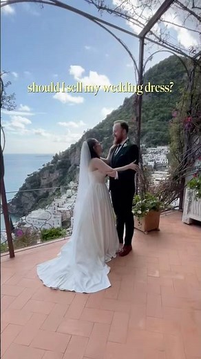 Should I sell my wedding dress? 🥲
