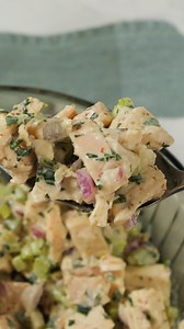 We tried Martha Stewart's Classic Chicken Salad to see how classic it really was. Get the recipe here: https://12tomatoes.com/martha-stewarts-classic-chicken-salad/ #chickensalad #easydinner #classicrecipes #marthastewartliving | 12 Tomatoes