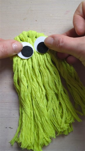 There's something strange in the neighborhood! 👻 Make your own macrame ghost with me 👻 Full instructions on my blog or come to a drop in workshop on Thursday evening at @art.in.action.market at @at_arc_space! | Make and Fable