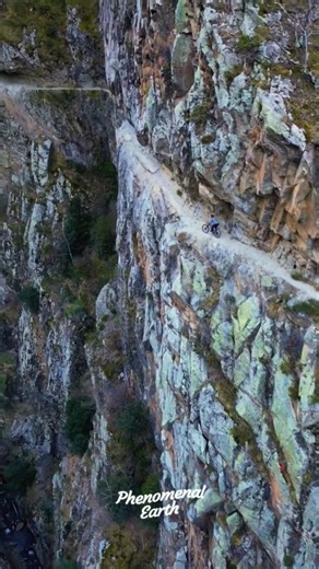 Places on earth that dont feel real. Impossible travel