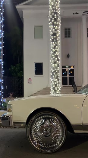 Exploring Box Chevy Customizations and Dubs Ballagios