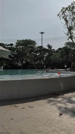 COPACABANA BEACH PATTAYA POOLS